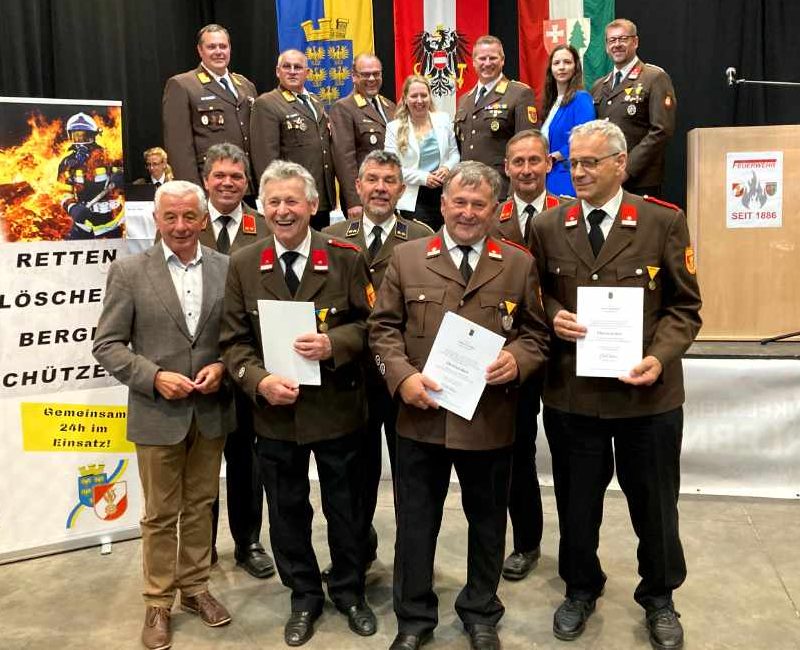 Ehrungen beim Abschnittsfeuerwehrtag in Mauer